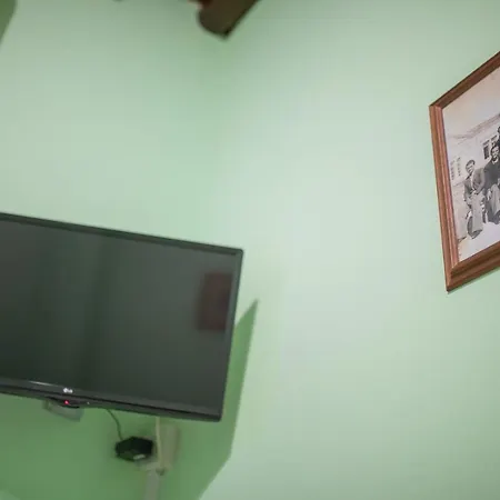 艾奥斯费斯石头度假屋