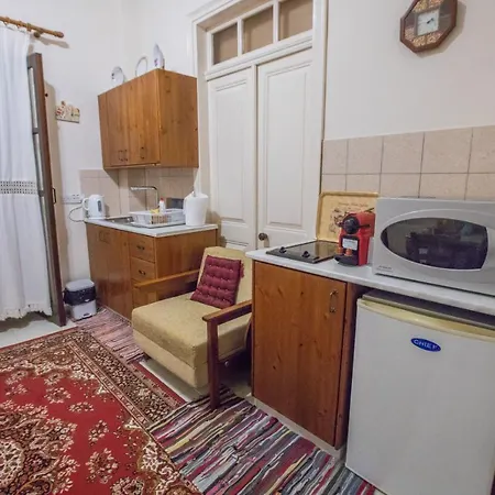 Iosiphis Stonebuilt House * 파노레프카라