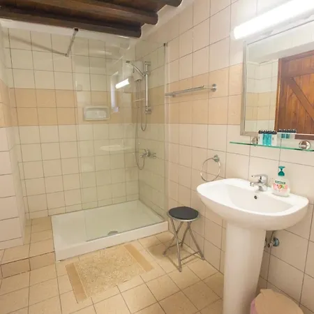 Iosiphis Stonebuilt House * 파노레프카라