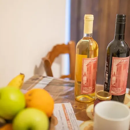 Iosiphis Stonebuilt House *