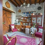 Iosiphis Stonebuilt House *