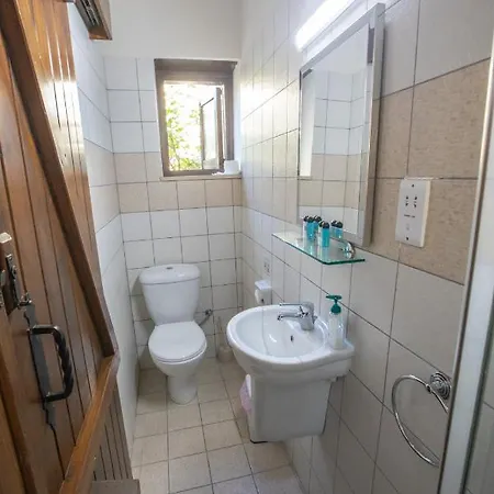 艾奥斯费斯石头度假屋 乡村民宿 班诺卢弗卡拉