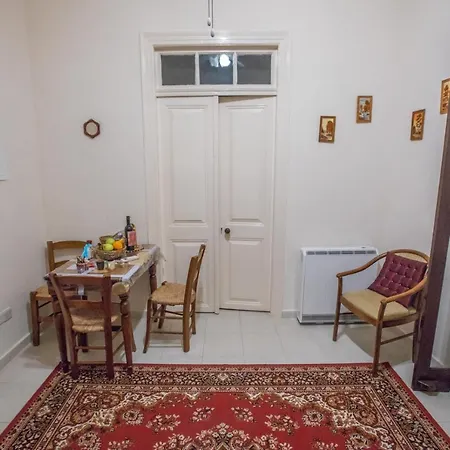 艾奥斯费斯石头度假屋 乡村民宿 *