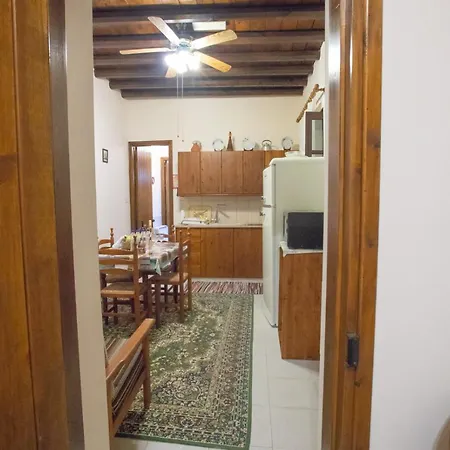 艾奥斯费斯石头度假屋 乡村民宿