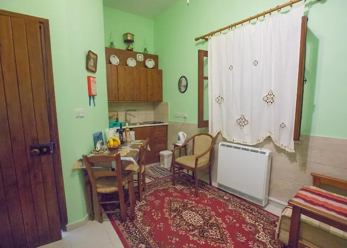 Iosiphis Stonebuilt House *