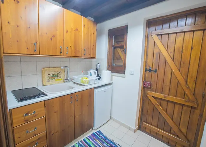 Iosiphis Stonebuilt House