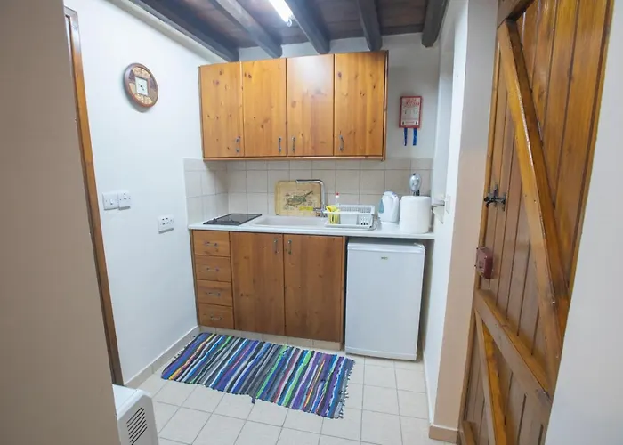 Iosiphis Stonebuilt House