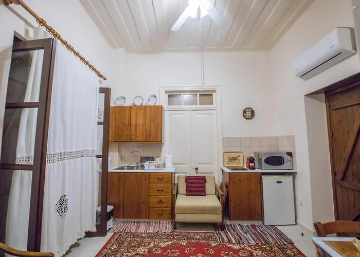 Iosiphis Stonebuilt House