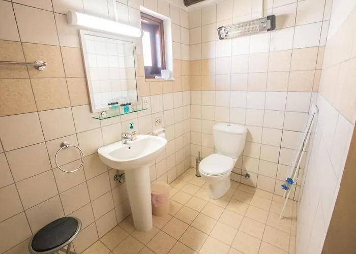 Iosiphis Stonebuilt House