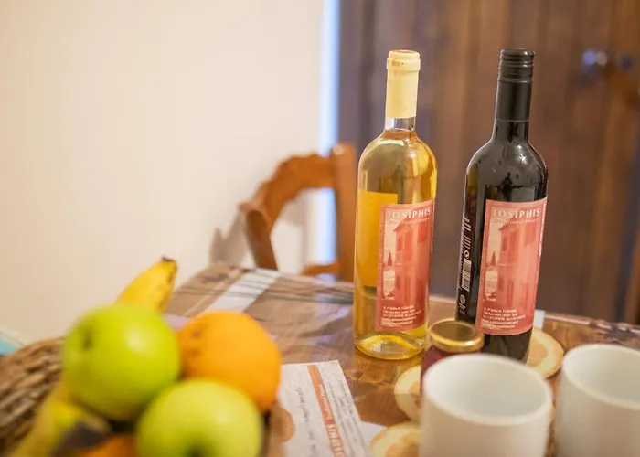 Iosiphis Stonebuilt House *