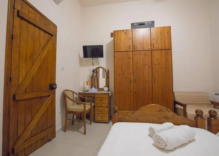 Iosiphis Stonebuilt House